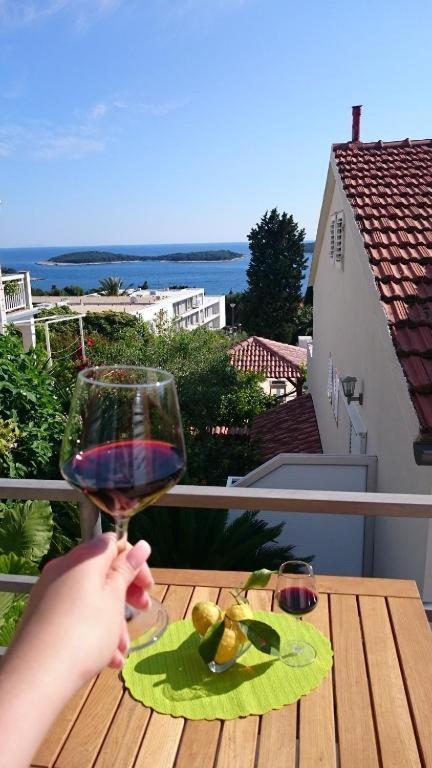 Apartments Mare 2 Hvar Town Exterior foto