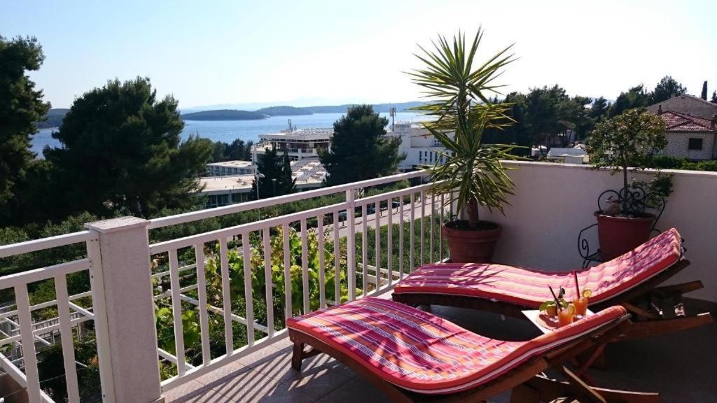 Apartments Mare 2 Hvar Town Exterior foto