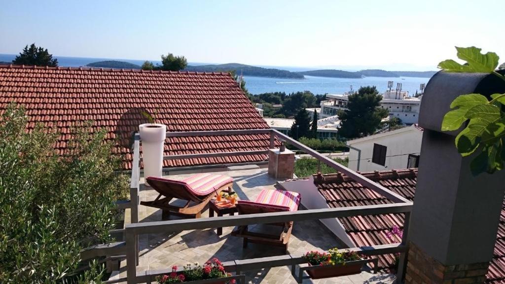 Apartments Mare 2 Hvar Town Exterior foto